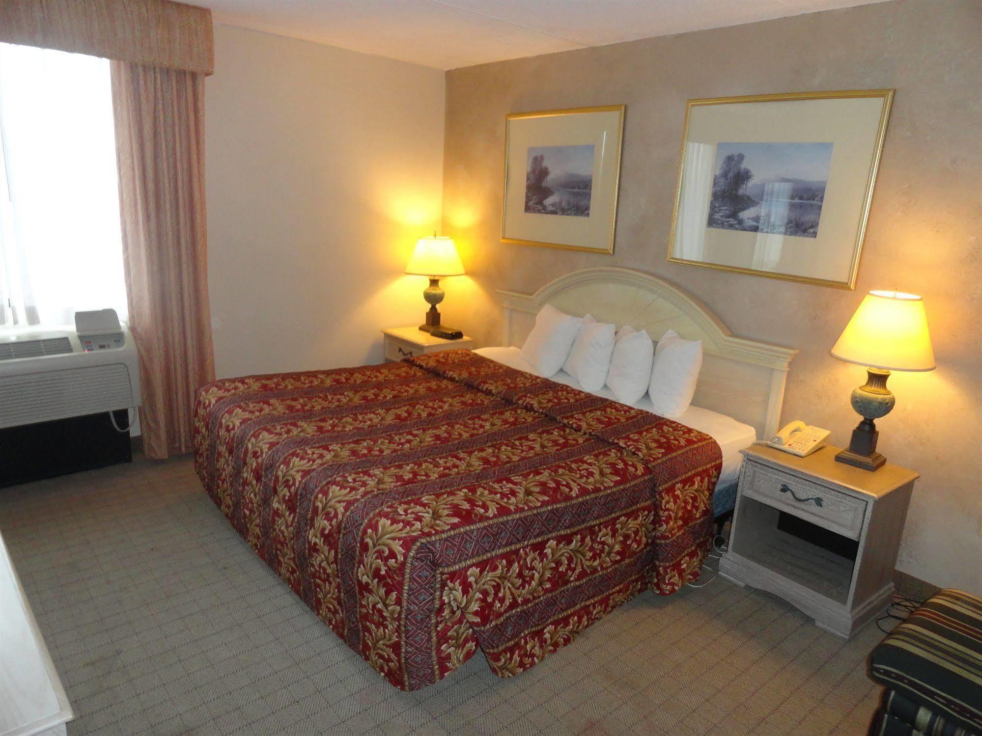 Fairbridge Hotel Cleveland East Wickliffe Екстериор снимка