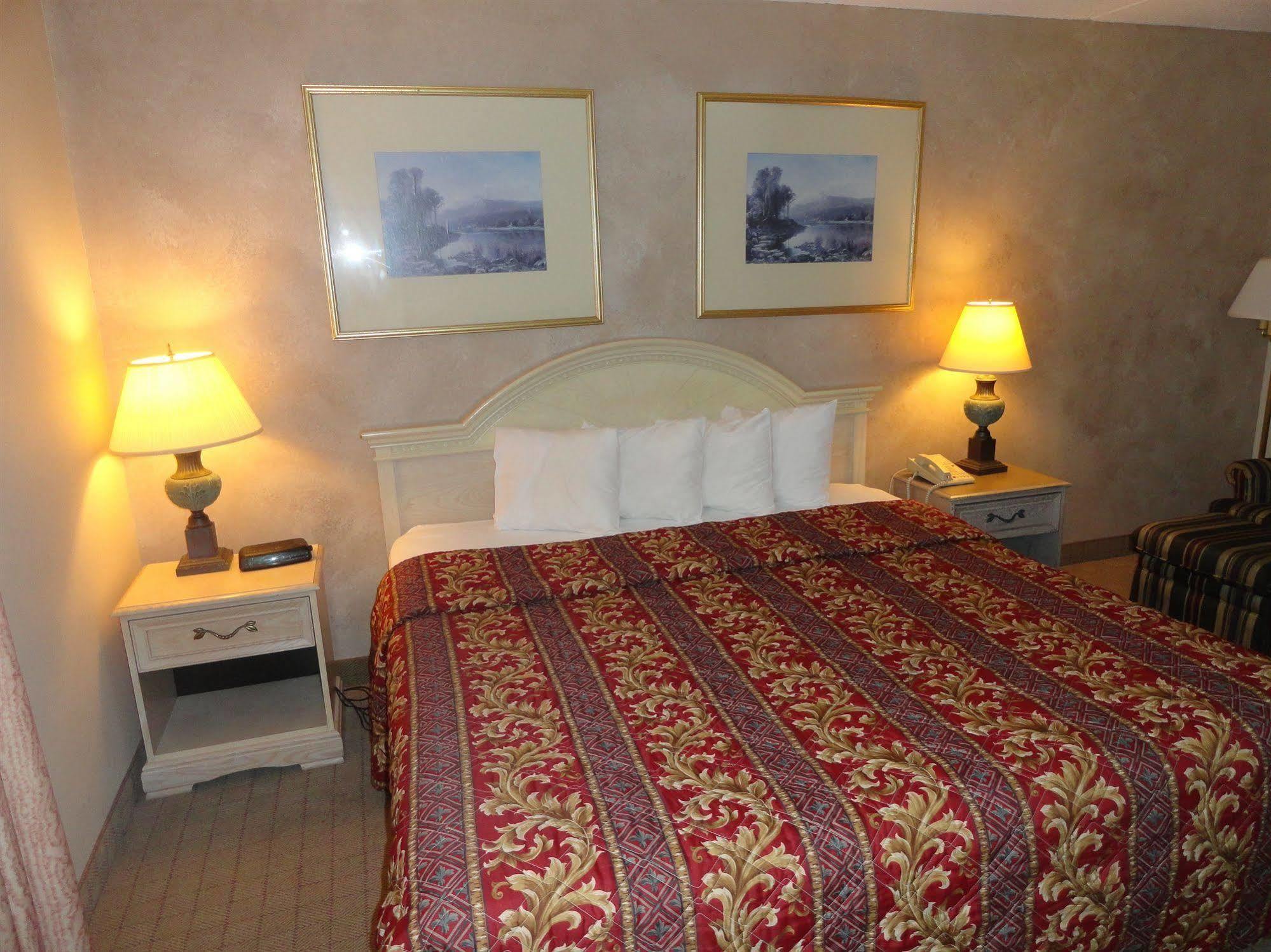 Fairbridge Hotel Cleveland East Wickliffe Екстериор снимка